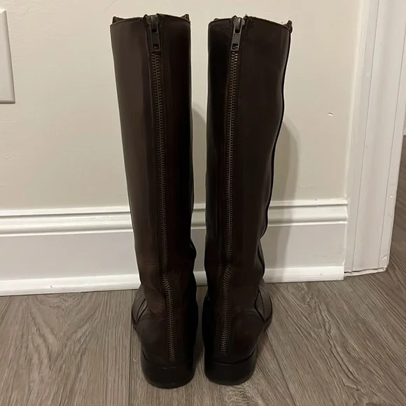 Frye Women’s Chocolate Melissa Stud Back Zip Boots - Round Toe - Picture 3 of 6